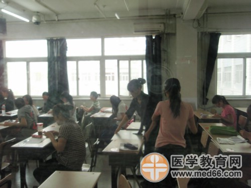 北京聯(lián)合大學(xué)應(yīng)用文理學(xué)院衛(wèi)生資格考場(chǎng)