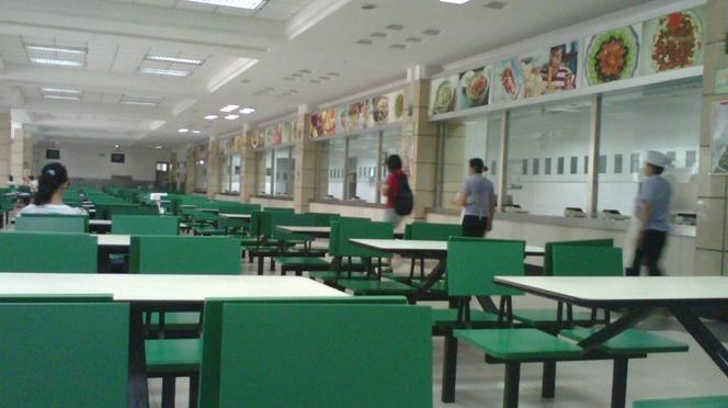 長(zhǎng)春中醫(yī)藥大學(xué)食堂